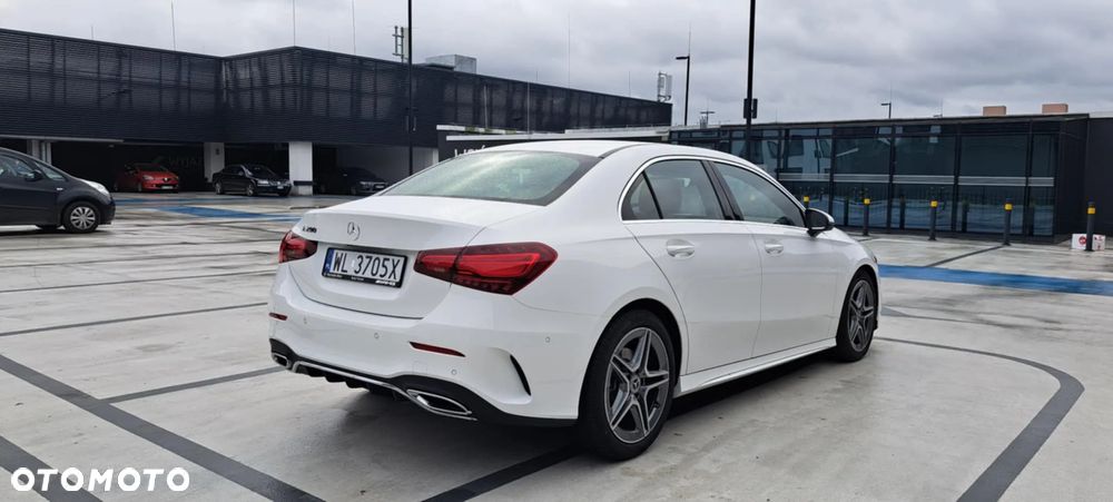 Mercedes-Benz Klasa A 200 AMG Line 7G-DCT - 3