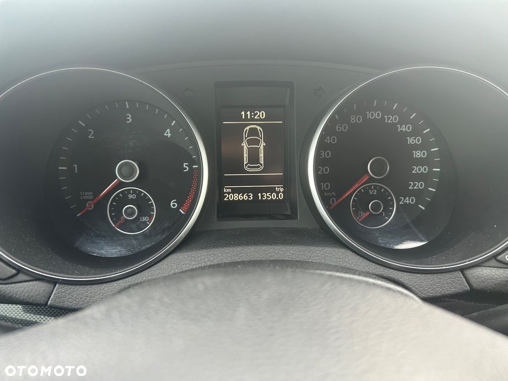 Volkswagen Golf 2.0 TDI Comfortline - 10
