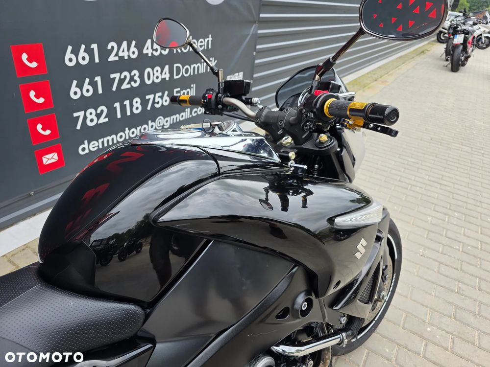Suzuki GSX - 19