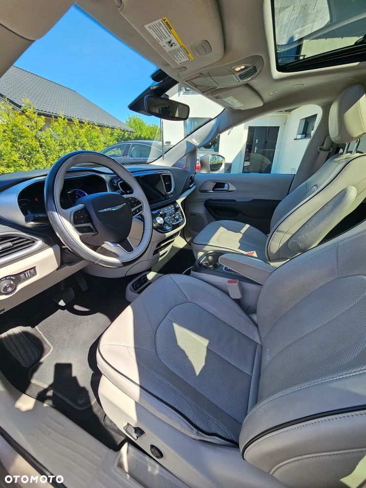 Chrysler Pacifica - 9