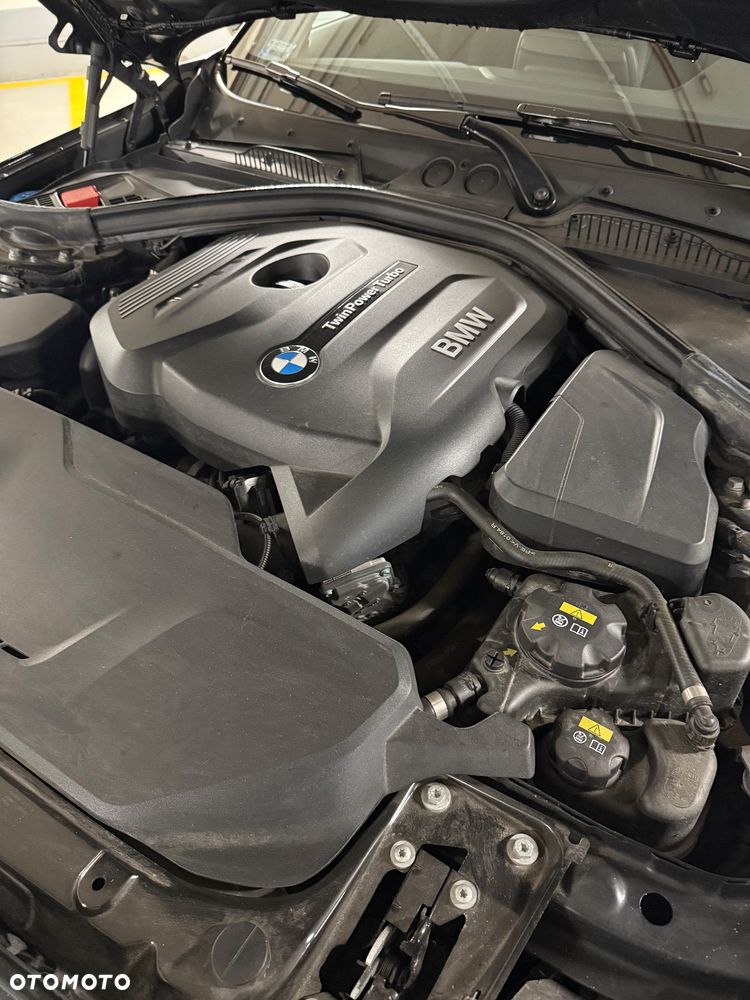 BMW Seria 1 120i Advantage - 10