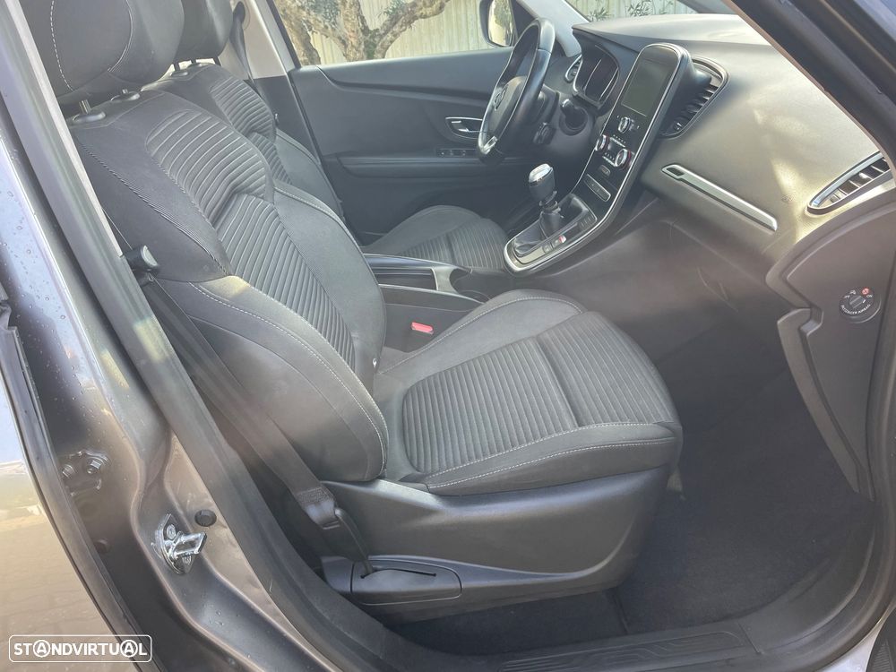 Renault Grand Scénic ENERGY dCi 110 EXPERIENCE - 36