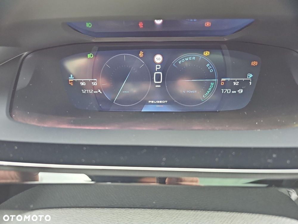 Peugeot 408 - 23