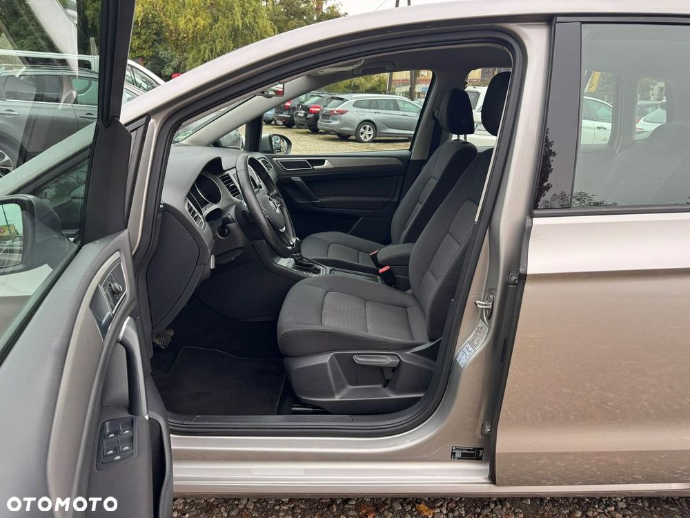 Volkswagen Golf Sportsvan - 23
