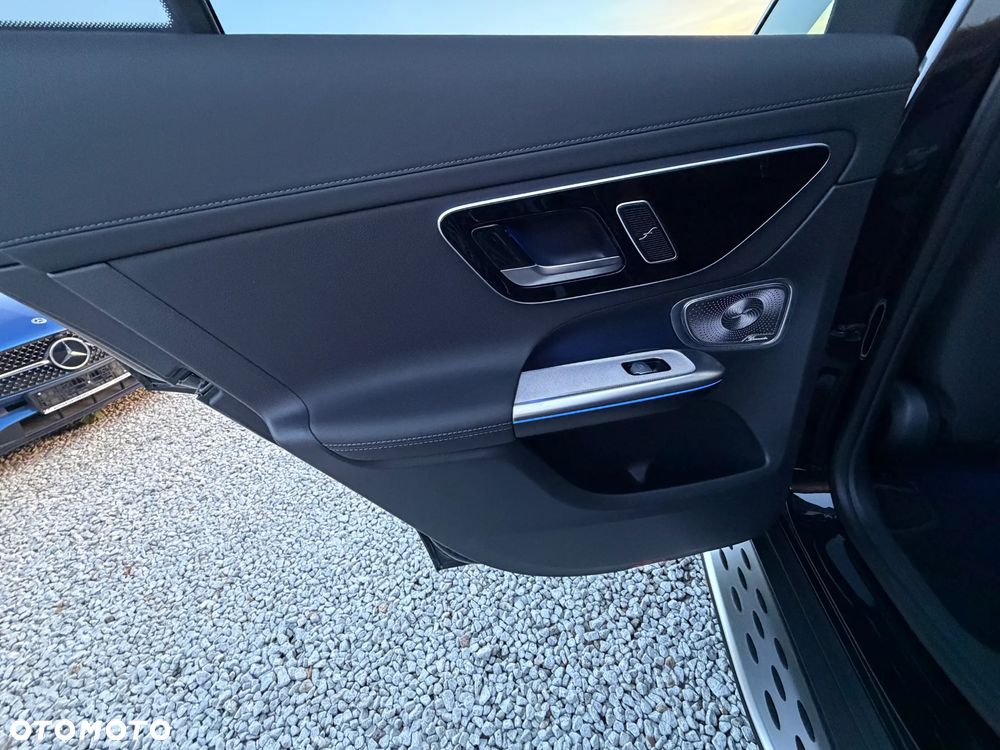 Mercedes-Benz GLC 400 e 4Matic 9G-TRONIC AMG Line Advanced - 28