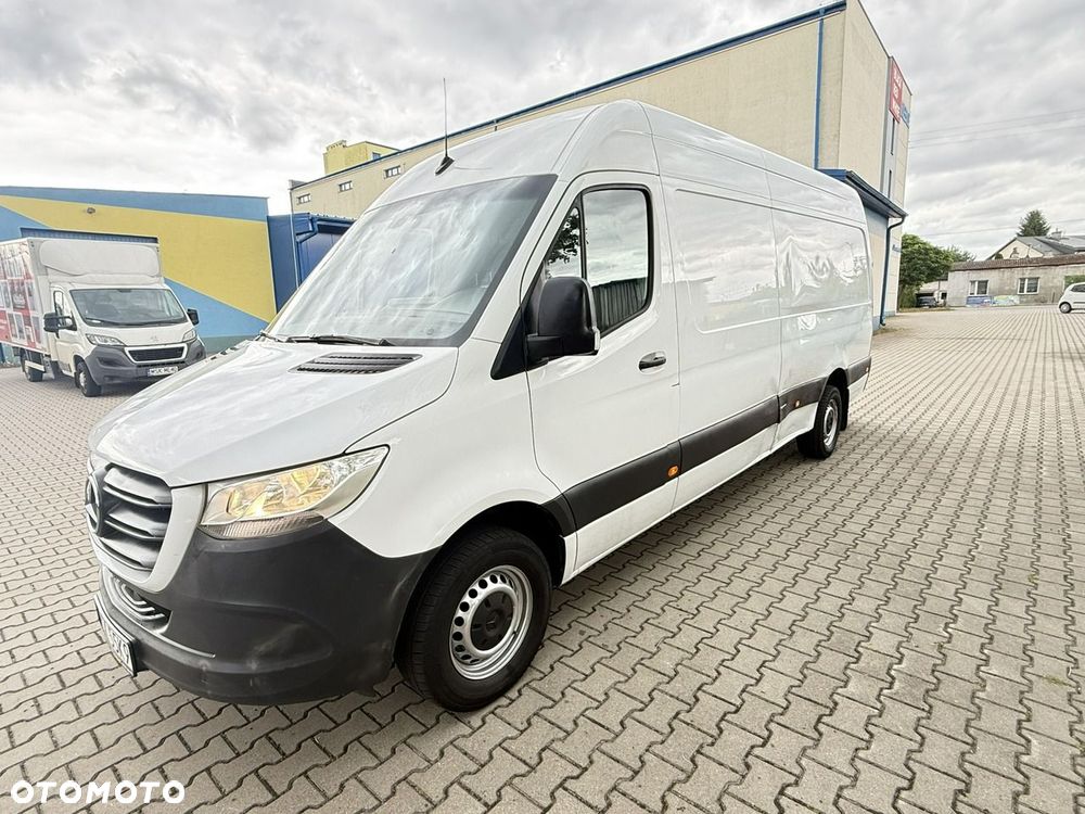 Mercedes-Benz Sprinter - 16