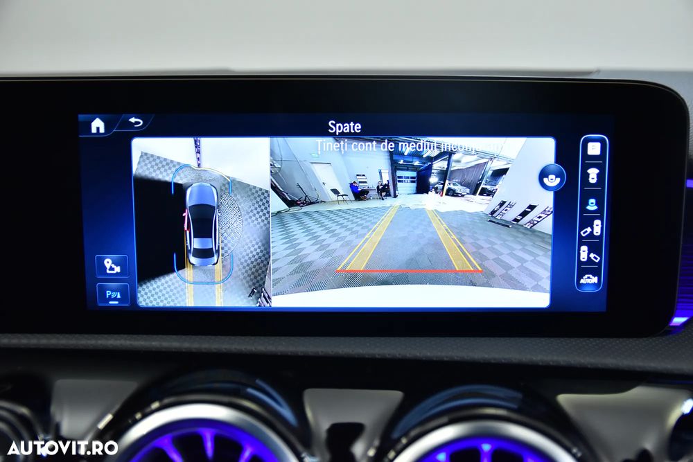 Mercedes-Benz A 220 d Sedan 8G-DCT AMG Line - 22