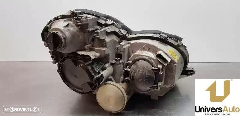 FAROL ESQUERDO MERCEDES-BENZ CLASSE C 2002 -A2038200161 - 2