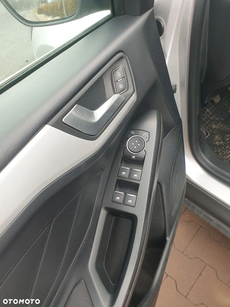Ford Focus SW 1.5 EcoBlue SCR Titanium - 16