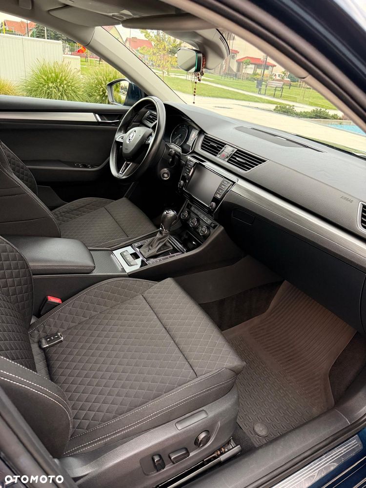 Skoda Superb 2.0 TDI 4x4 Style DSG - 7