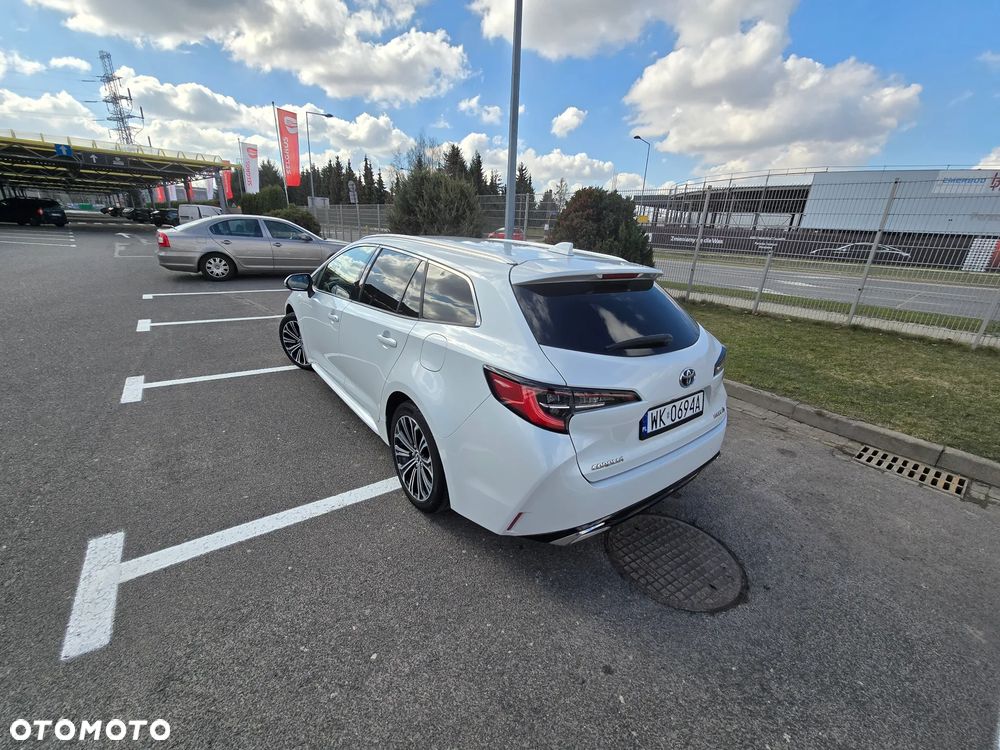 Toyota Corolla 1.8 Hybrid Style - 11
