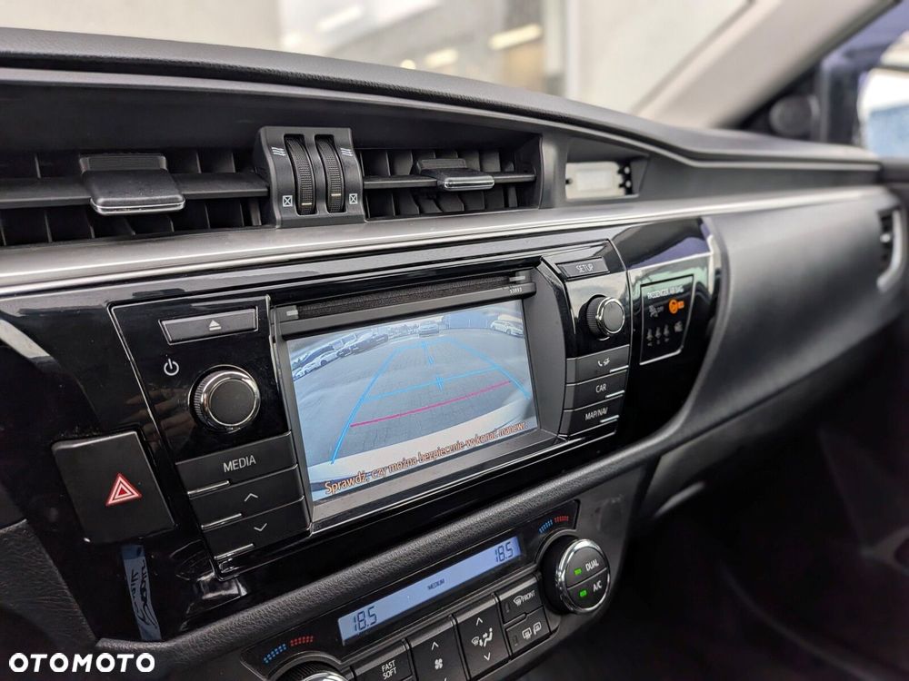 Toyota Corolla 1.6 Prestige - 24