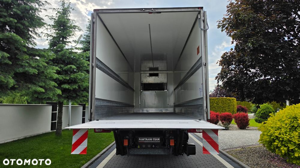 DAF XF 430/// 2022/// PRZEB: 188000 KM/// CHŁODNIA/// THERMO-KING/// WINDA/// STAN JAK NOWY! - 23