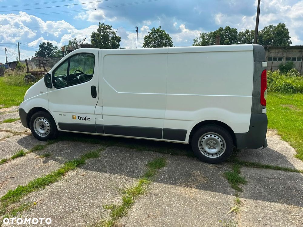 Renault Trafic 2.0 diesel 115kM 2011 rok, automat, WEBASTO, HAK, STAN BARDZO DOBRY!!! - 4