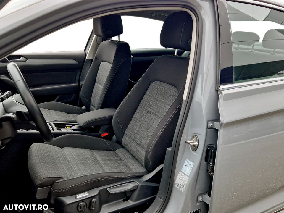 Volkswagen Passat 1.5 TSI ACT DSG Comfortline - 13