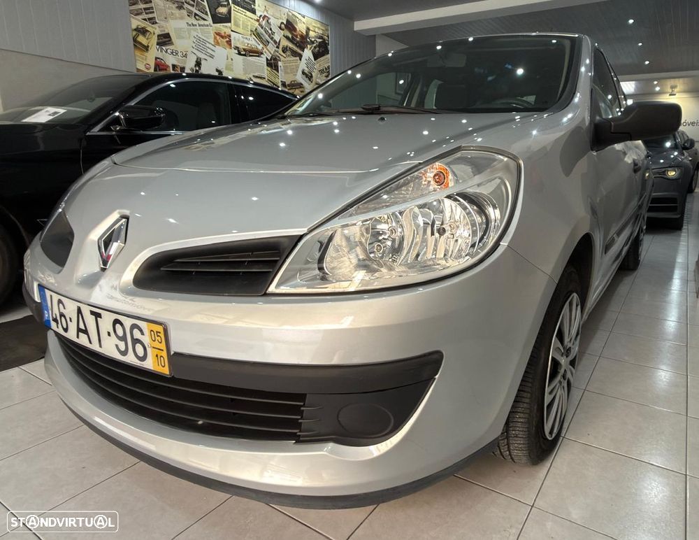 Renault Clio 1.2 16V Confort - 7