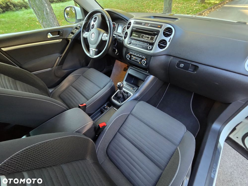 Volkswagen Tiguan 2.0 TDI DPF 4Motion BlueMotion Technology Cup Sport & Style - 10