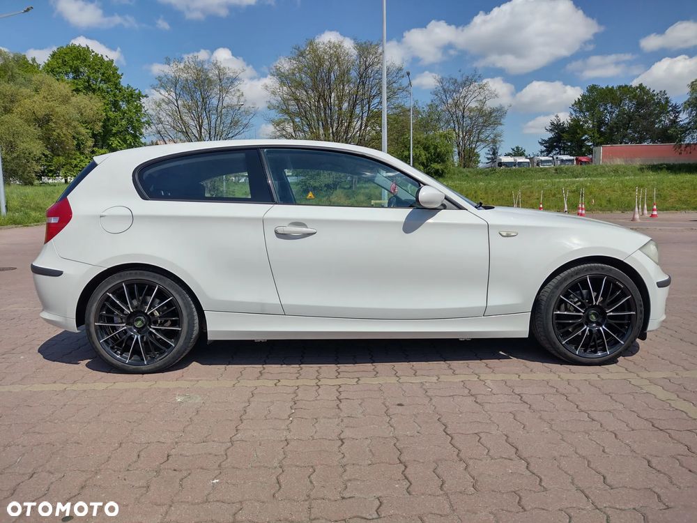 BMW Seria 1 116i - 17