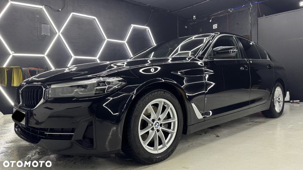 BMW Seria 5 520d MHEV M Sport sport - 2
