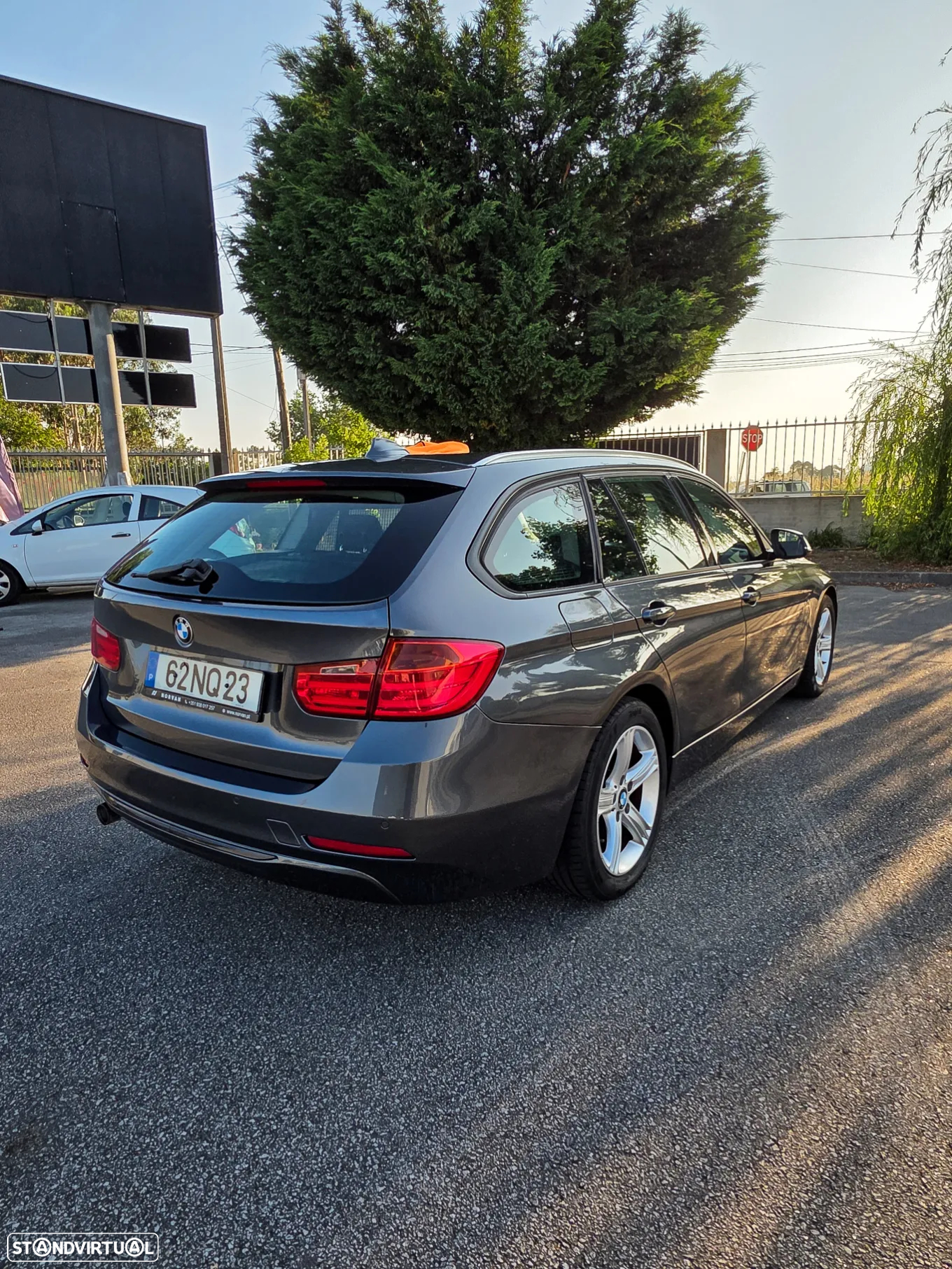 BMW 318 d Touring Line Sport - 4