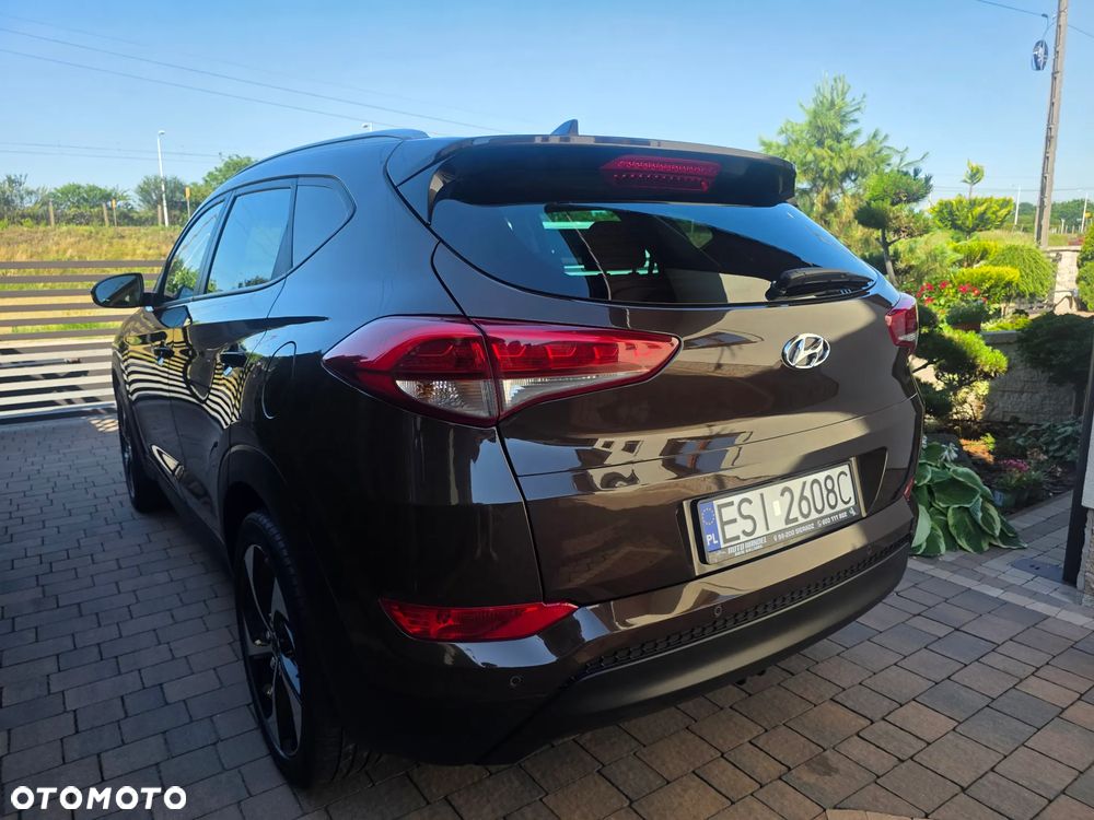 Hyundai Tucson blue 1.7 CRDi 2WD Intro Edition - 26