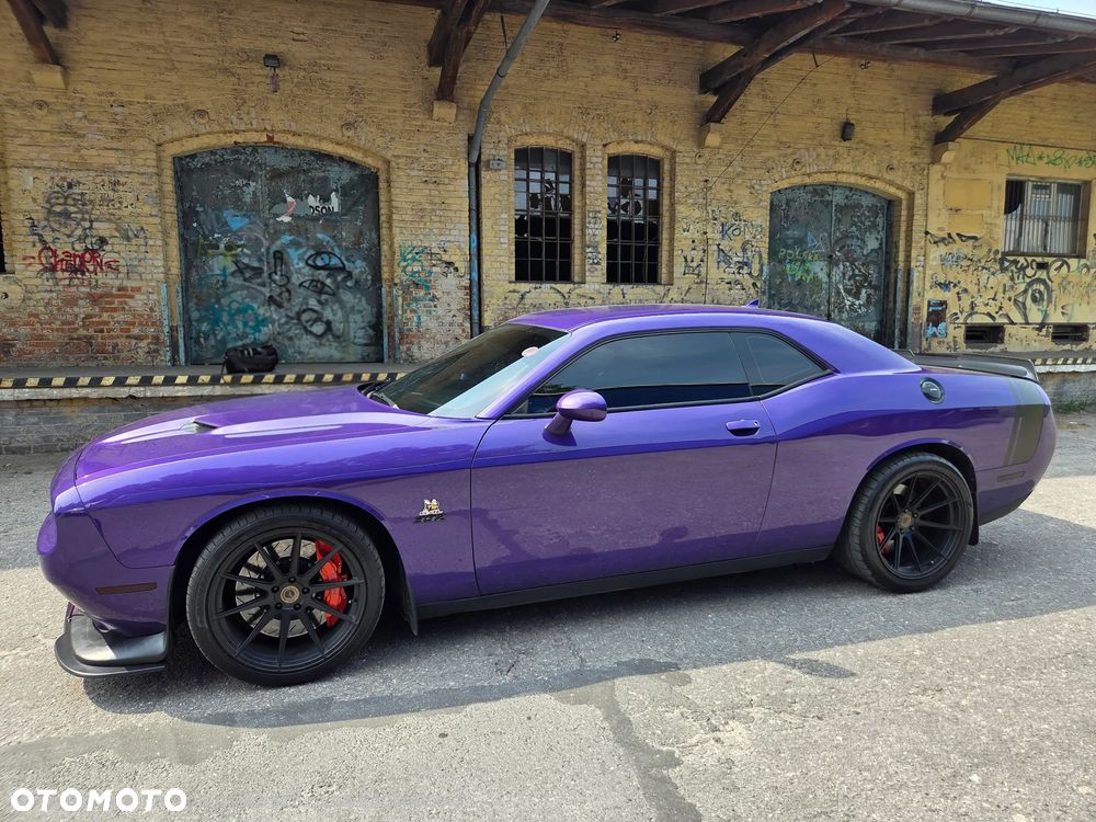 Dodge Challenger - 5