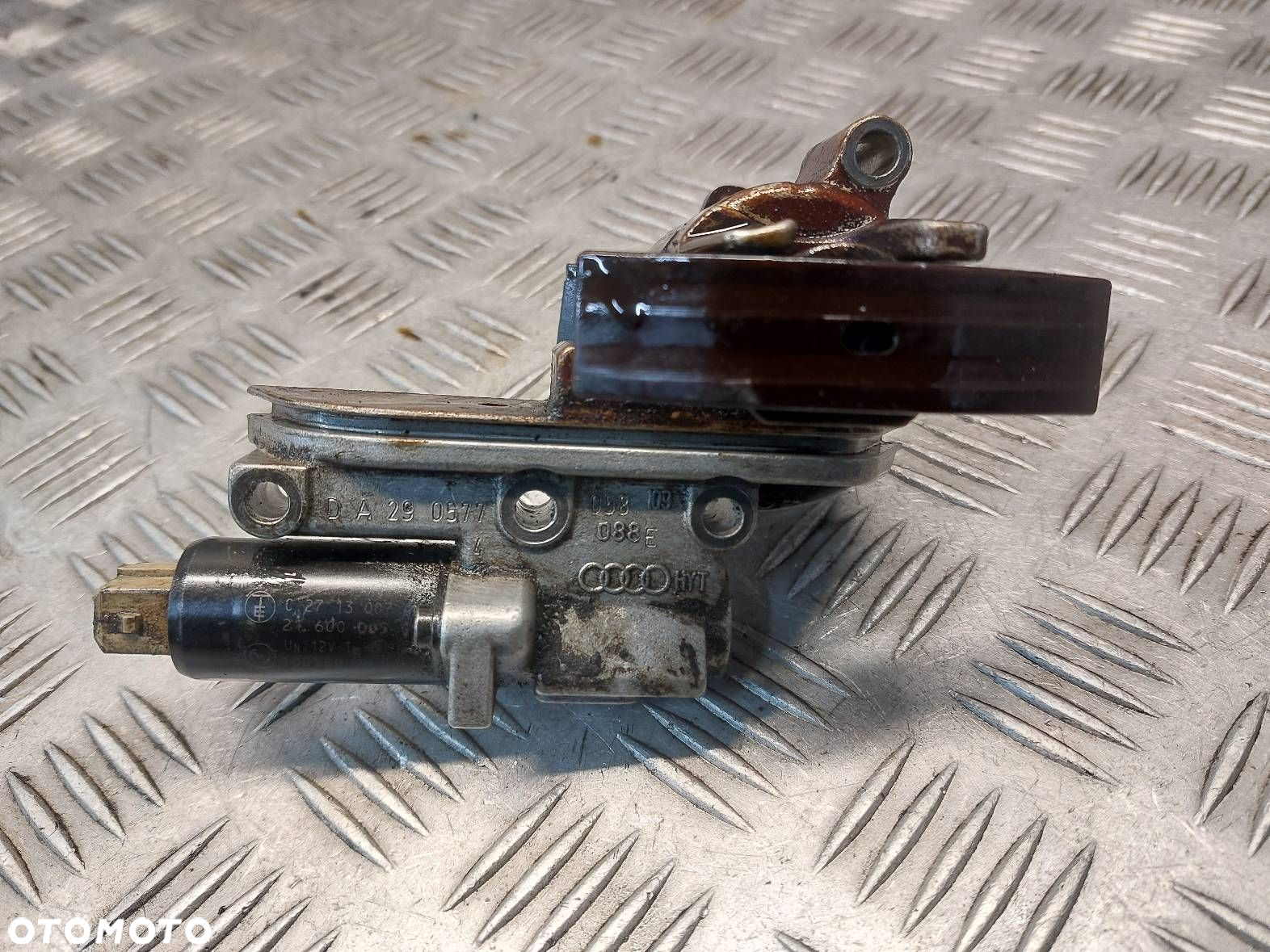 NAPINACZ ŁAŃCUCHA ROZRZĄDU AUDI A4 B6 058109088E - 3
