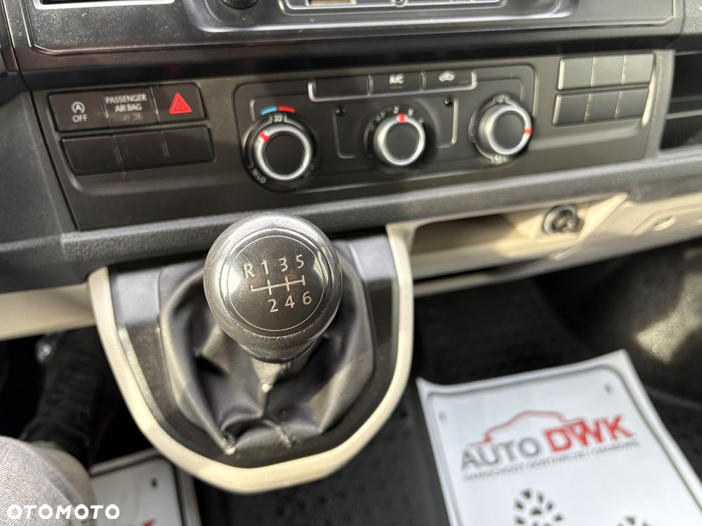 Volkswagen Transporter T6 DOKA - 17
