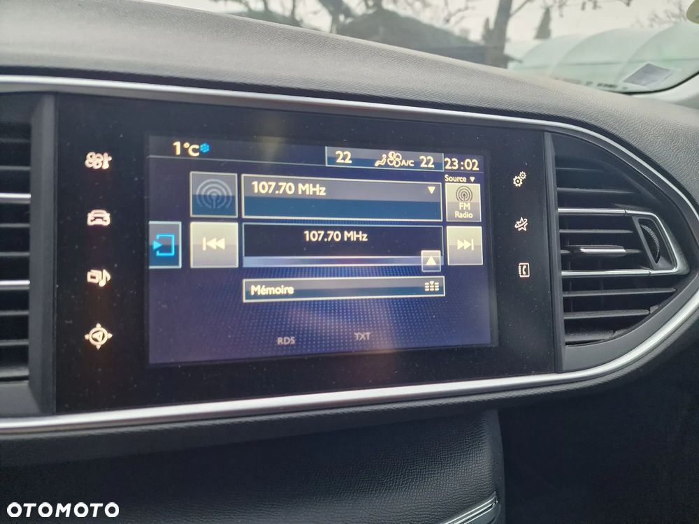 Peugeot 308 1.6 BlueHDi Style S&S - 27