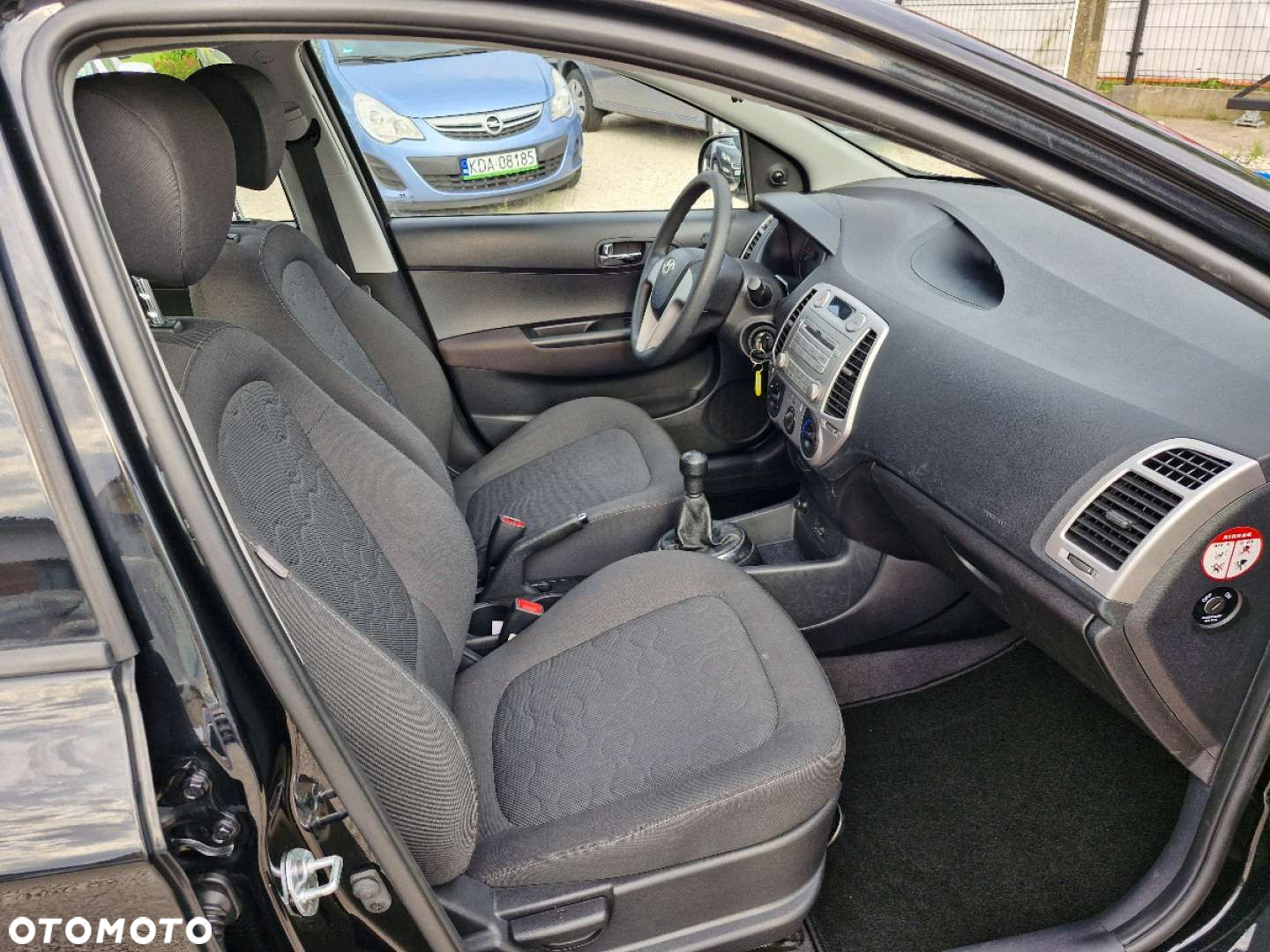 Hyundai i20 - 20