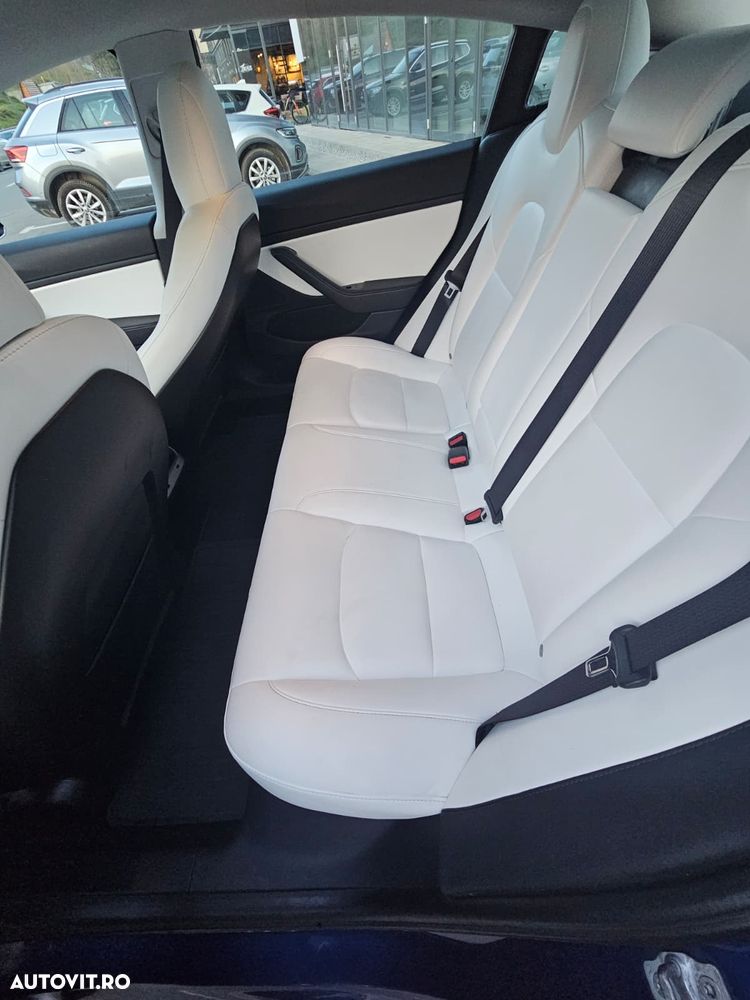 Tesla Model 3 Langstreckenbatterie Allradantrieb Dual Motor - 7