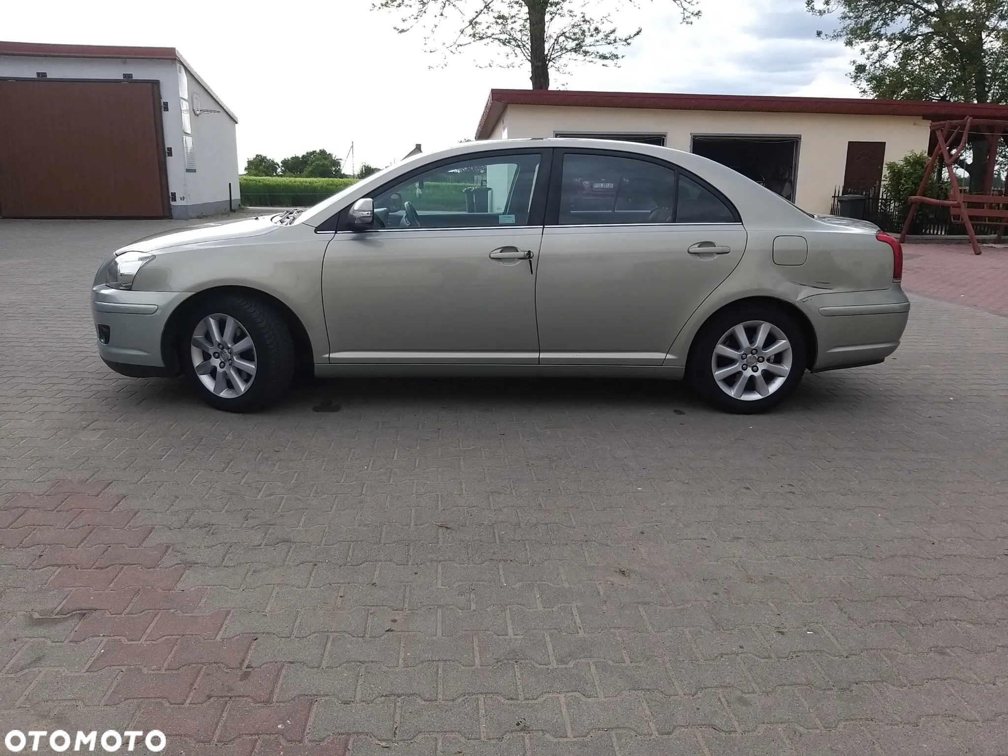Toyota Avensis - 3