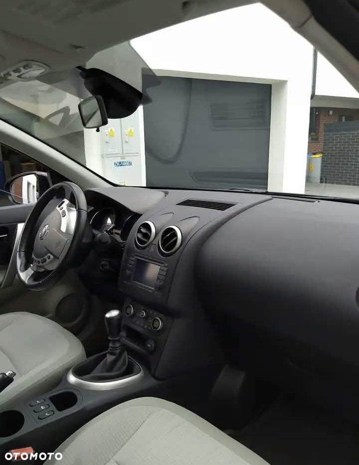 Nissan Qashqai+2 - 10