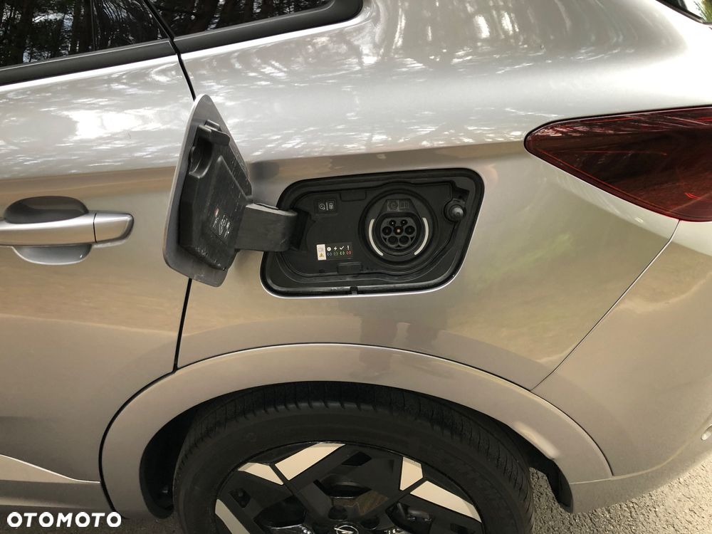 Opel Grandland X 1.6 T Design Line S&S - 29