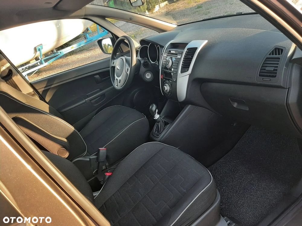 Kia Venga 1.4 CVVT Business Line - 8