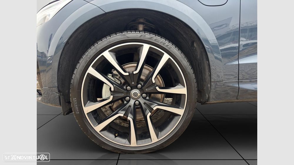 Volvo XC 60 2.0 T6 PHEV Ultra Dark AWD - 11