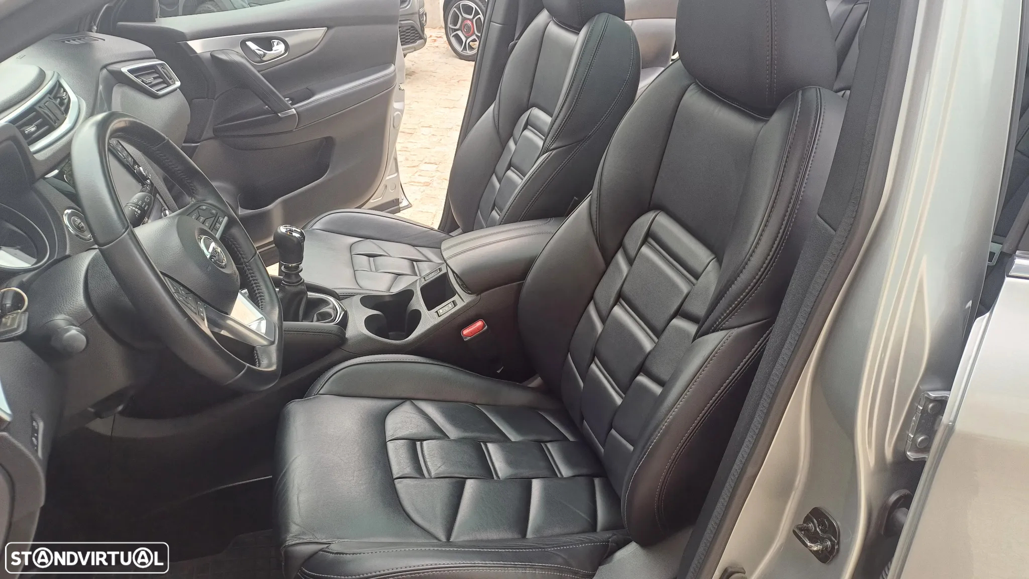 Nissan Qashqai 1.6 dCi Tekna Premium - 11