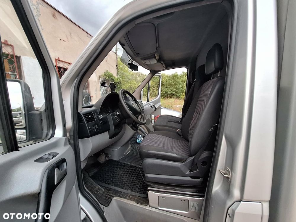 Mercedes-Benz Sprinter - 14