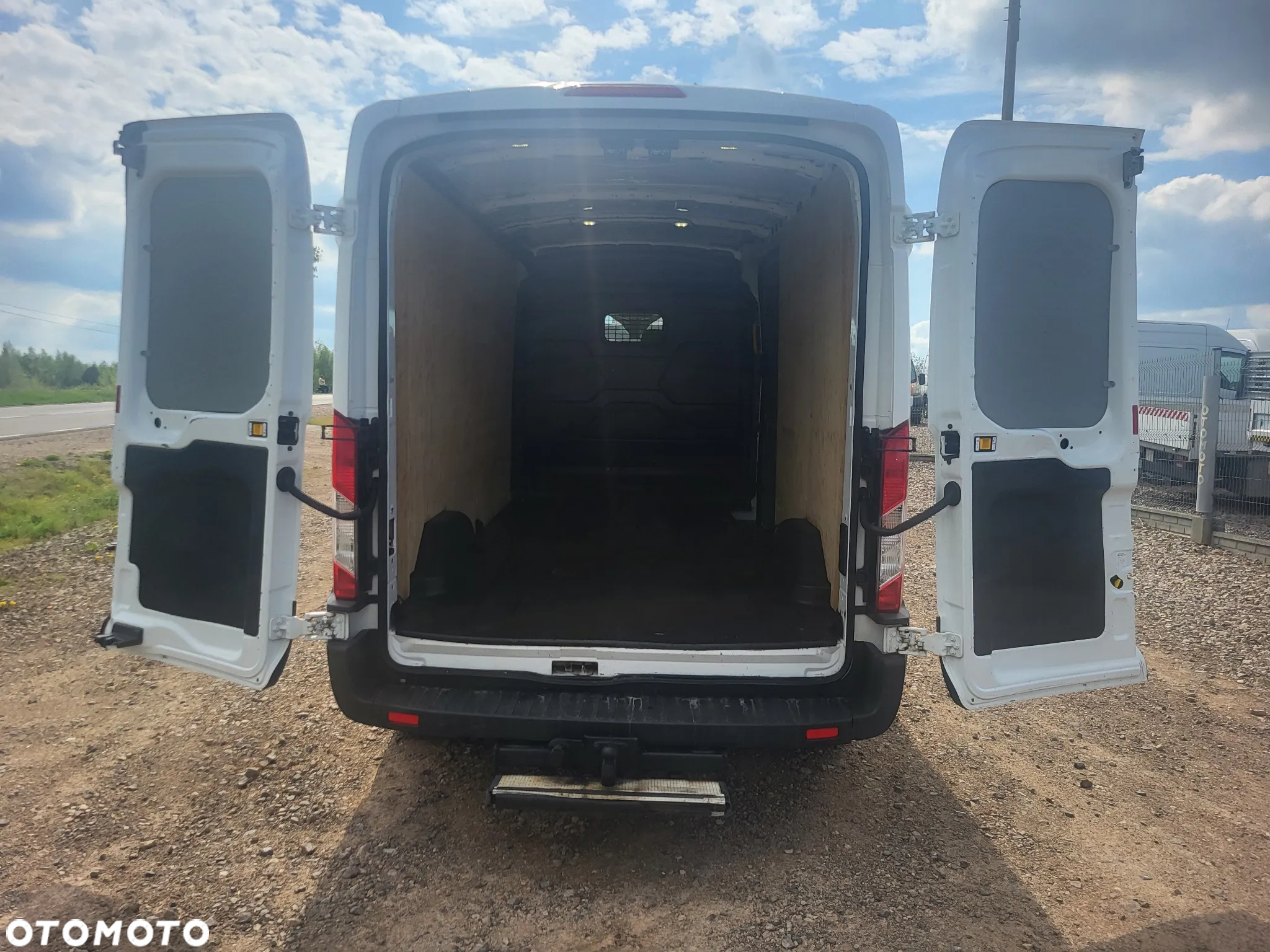 Ford Transit - 30