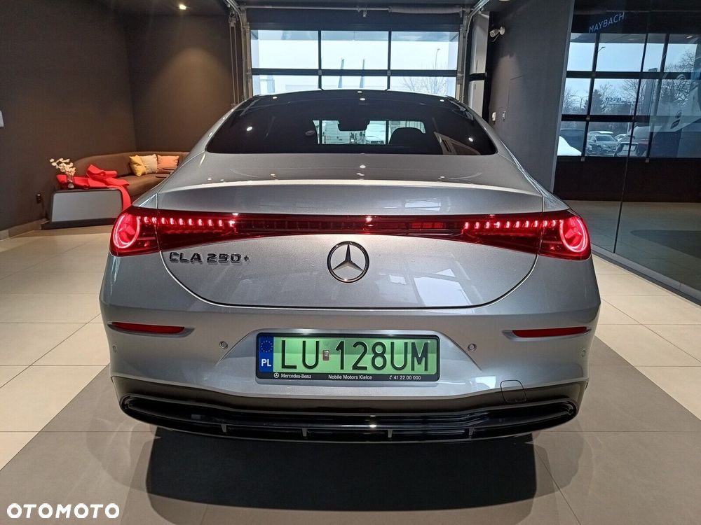 Mercedes-Benz CLA - 10