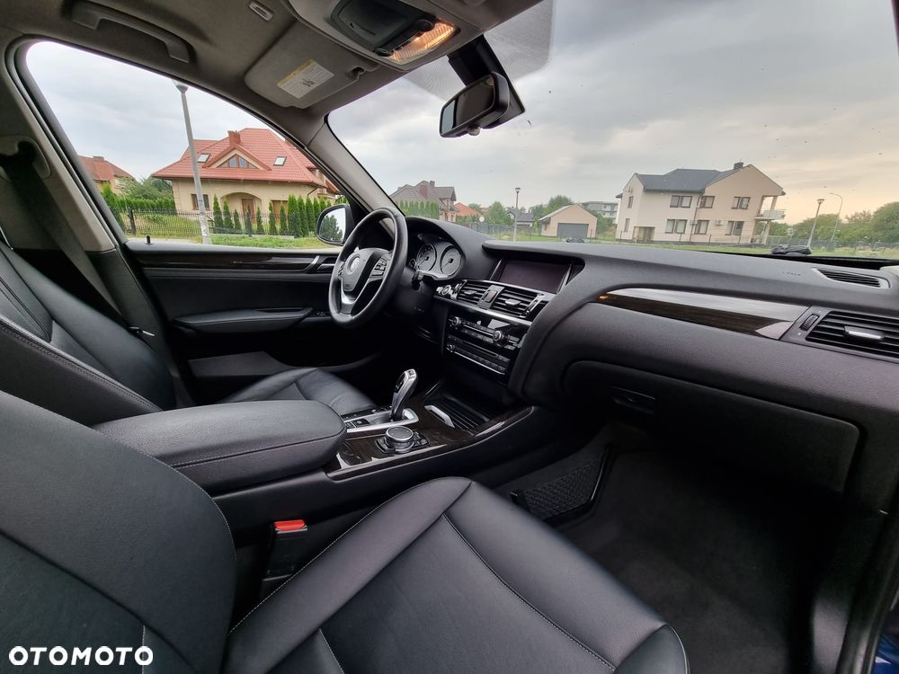 BMW X3 xDrive28i xLine - 11