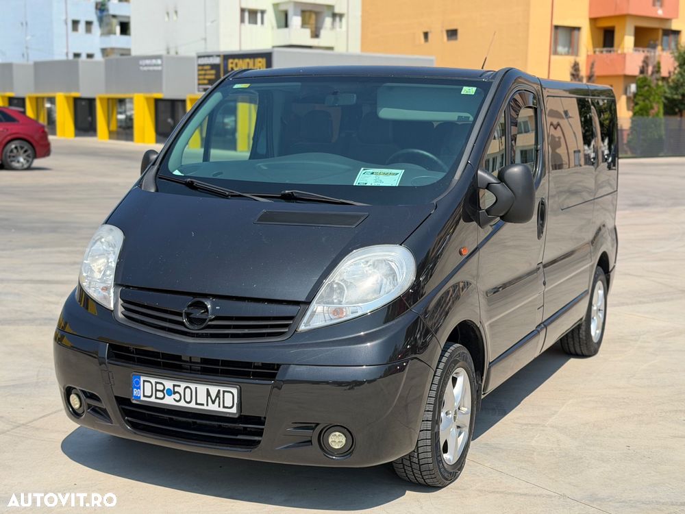 Opel Vivaro - 1