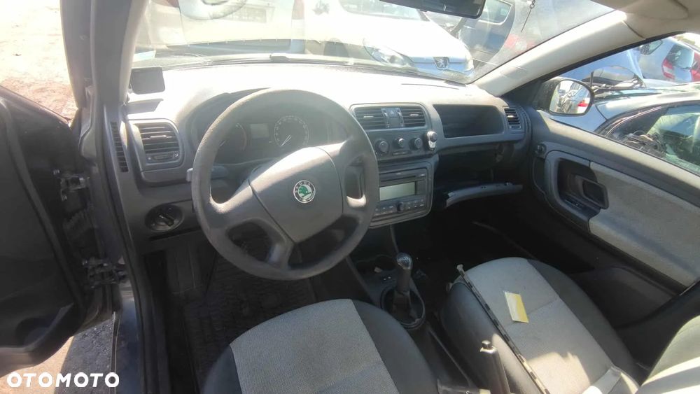 SKODA FABIA 2 2008 1.4 TDI 70 KM BNM JQM 9153 - 5