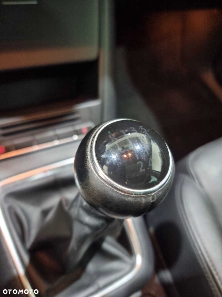 Volkswagen Tiguan - 27