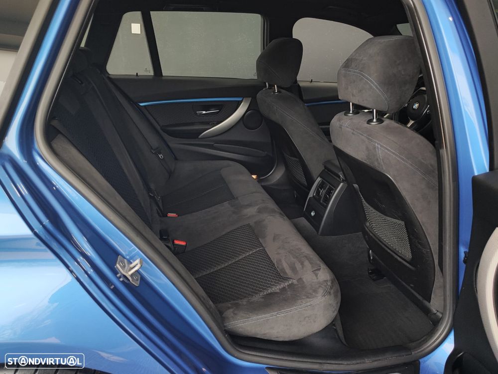 BMW 320 d Pack M Shadow - 32