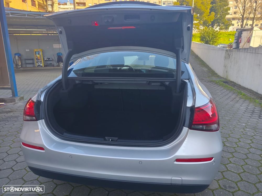 Mercedes-Benz A 180 Limousine d 7G-DCT AMG Line - 5