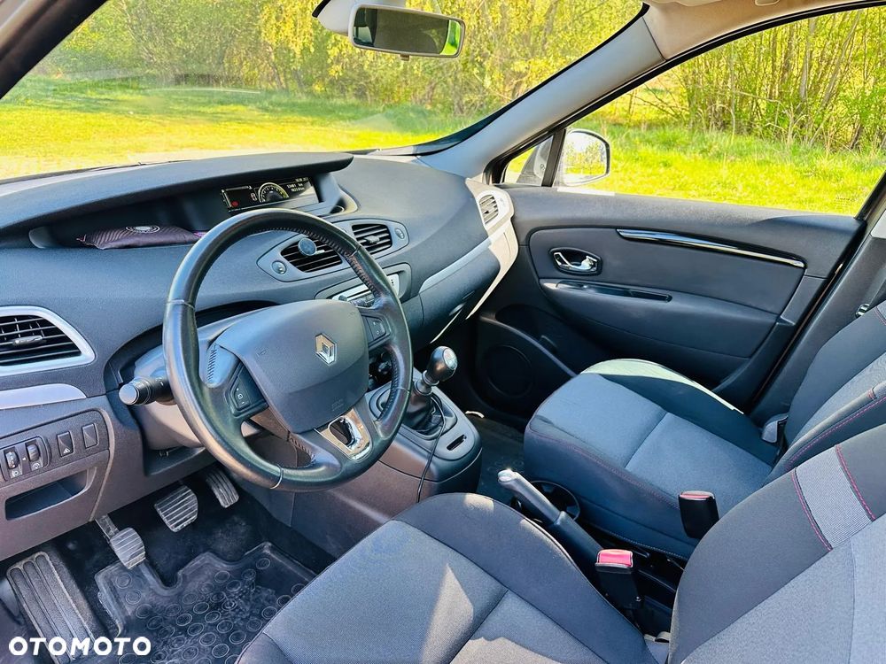 Renault Scenic 1.6 16V 110 LIMITED - 14