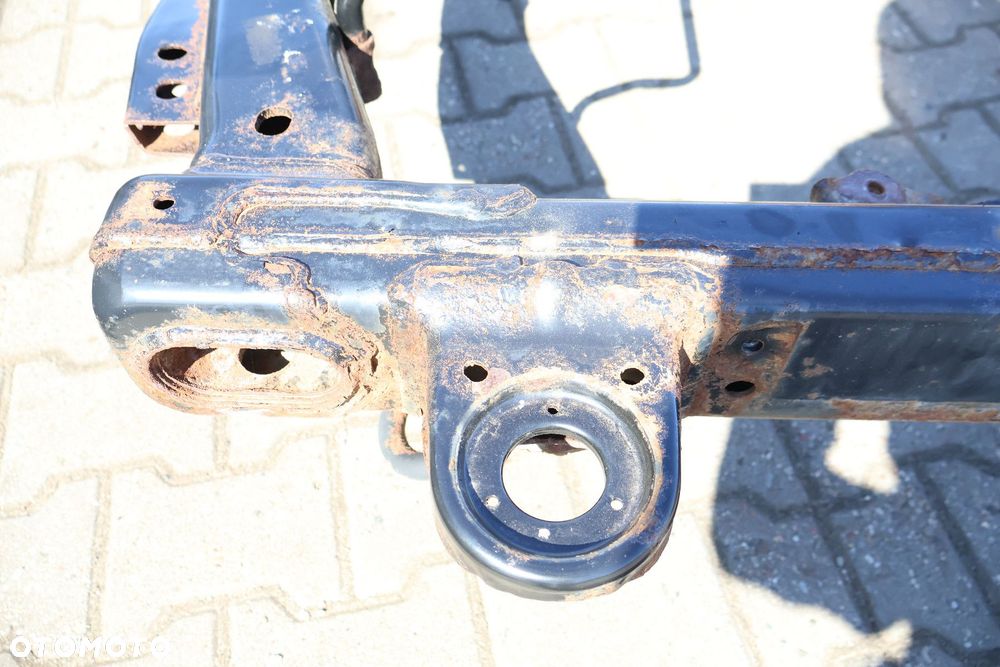 TOYOTA LAND CRUISER 200 4.5 V8 RAMA TYŁ - 6
