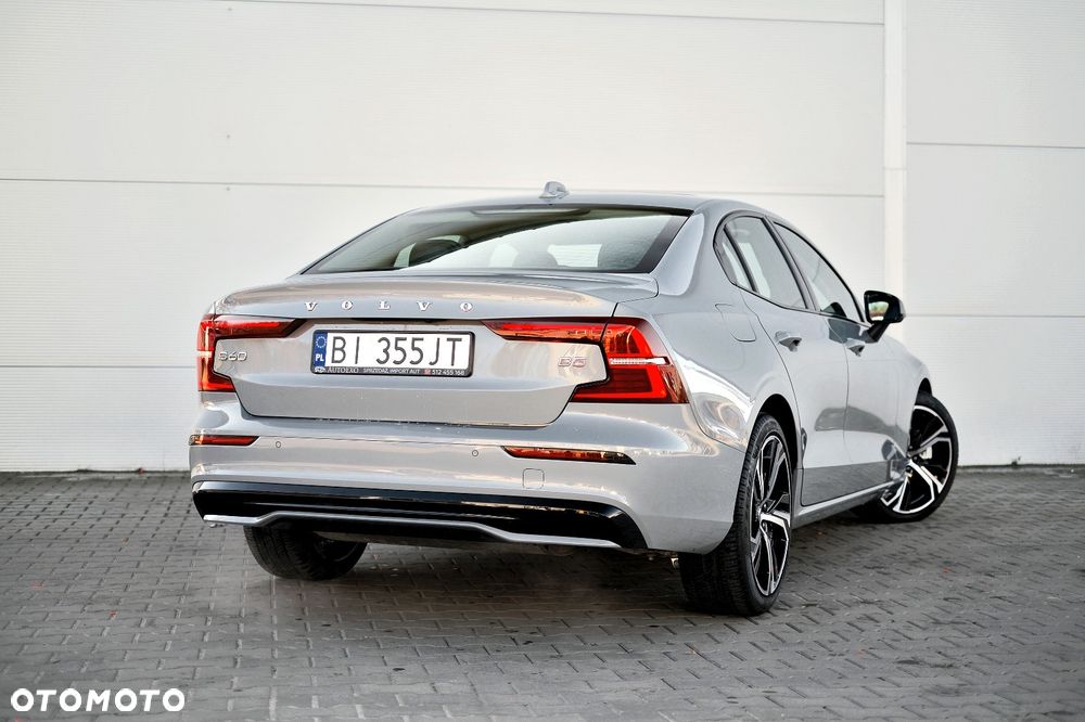 Volvo S60 B5 B Ultimate Dark - 13