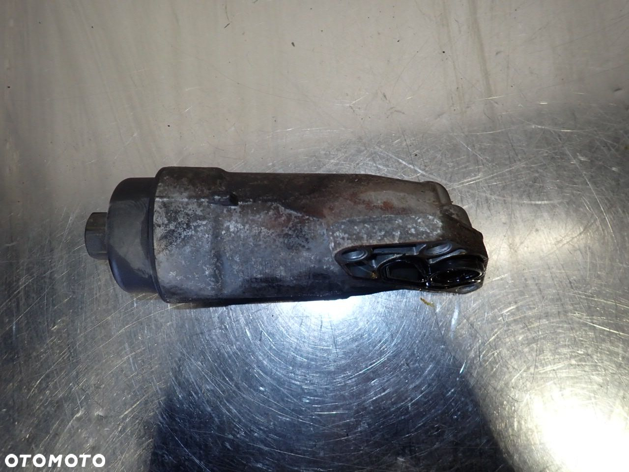 PODSTAWA FILTRA OLEJU OPEL CORSA D 55560748   1436101049 - 2